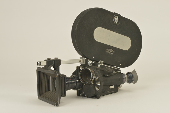 Arriflex M / 16mm / 1960-1961